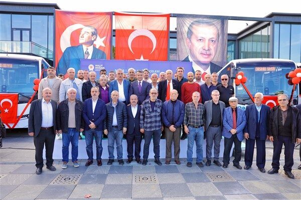 Samsun’da ilçelerdeki ulaşım için SAMKART entegrasyonu dönemi başladı Samsun Büyükşehir Belediyesi, toplu ulaşım hizmetini ilçelere yayıyor. Samsun Toplu