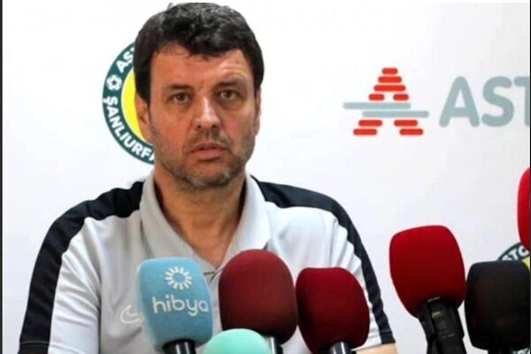 Şanlıurfaspor’da Cihat Arslan dönemi başladı Şanlıurfaspor, Profesyonel Futbol A Takımı Teknik Direktörlüğü görevine Cihat Arslan