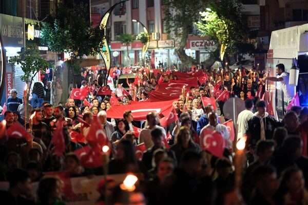 Antalya’nın Serik ilçesinde 29 Ekim Cumhuriyet Bayramı kutlamaları, Serik Belediyesi