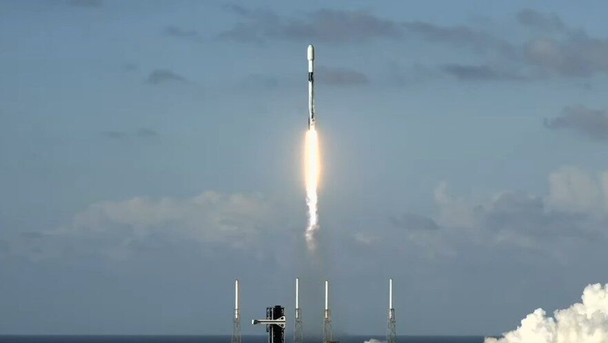 NASA daha önce SpaceX ve Blue Origin'in projeyi hızlandırmak için