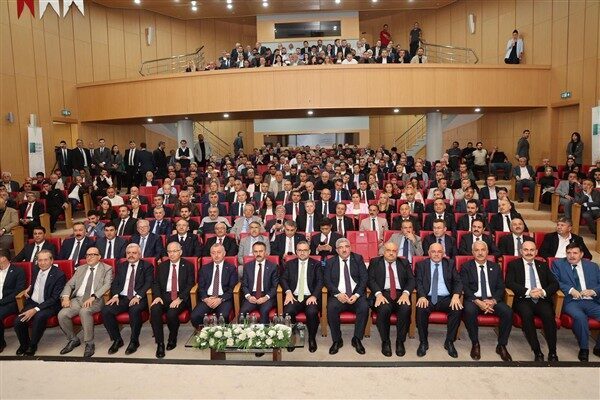 Kocaeli Valiliği’nden yapılan açıklamaya göre, TCMB Başkanı Karahan, Kocaeli’nde iş