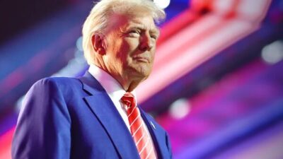 Trump, Güney Kore'de Çin Devlet Başkanı Xi Jinping ile merakla