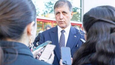 İzmir Büyükşehir Belediye Başkanı Tugay, basın mensuplarının kent gündemine ilişkin