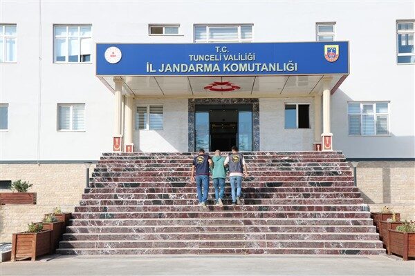 Tunceli İl Jandarma Komutanlığı'nın aranan şahısların yakalanması amacıyla yürüttüğü çalışmalar