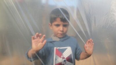 Açıklamada, yerinden edilen binlerce ailenin güvenli bir sığınak bulmak için