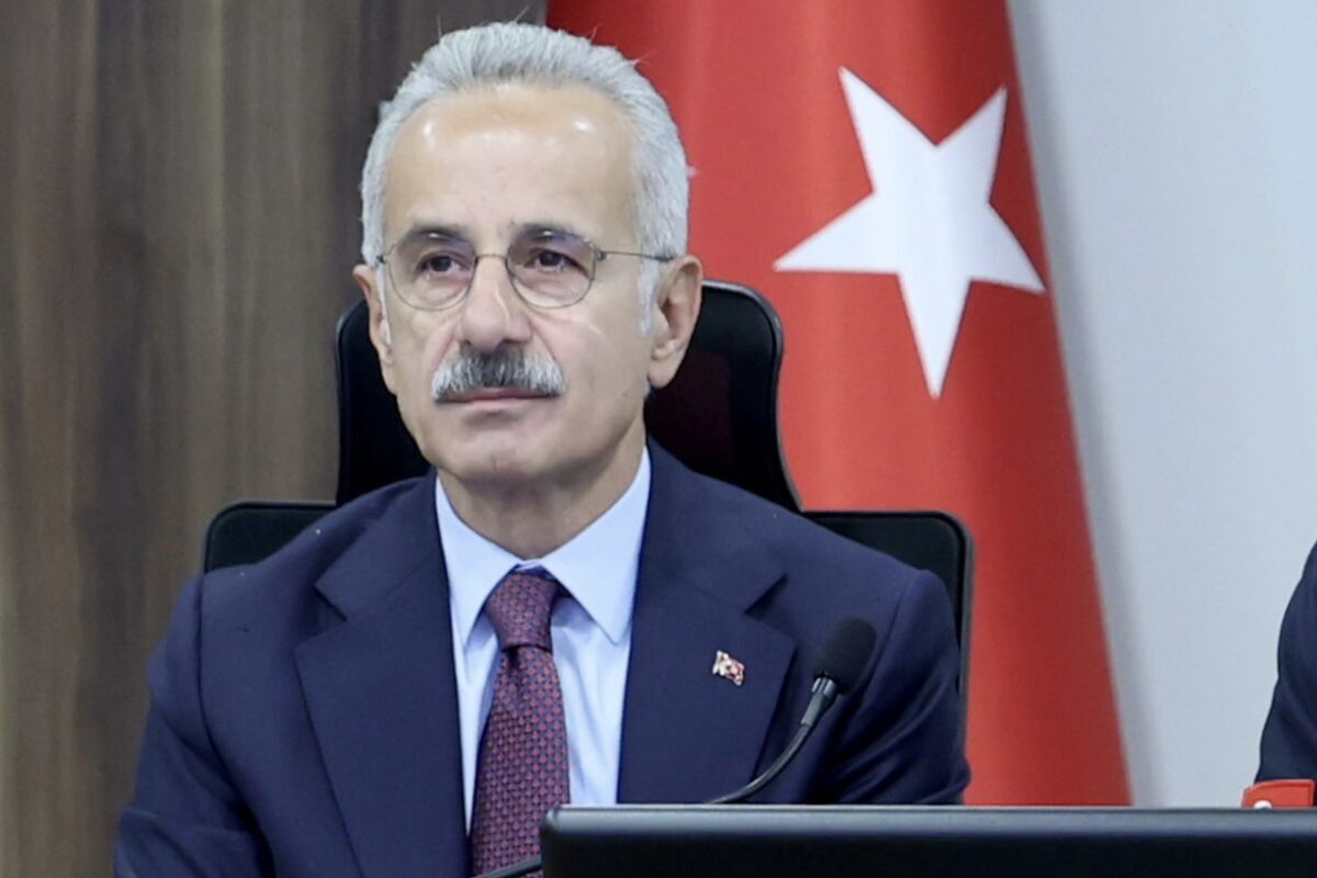 Ulaştırma ve Altyapı Bakanı Abdulkadir Uraloğlu, Adalet ve Kalkınma Partisi