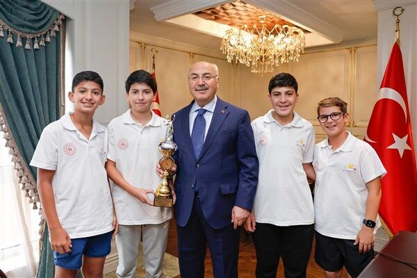 Türkiye Tenis Federasyonu Adana İl Temsilcisi Abdullah Taş’ın da katıldığı