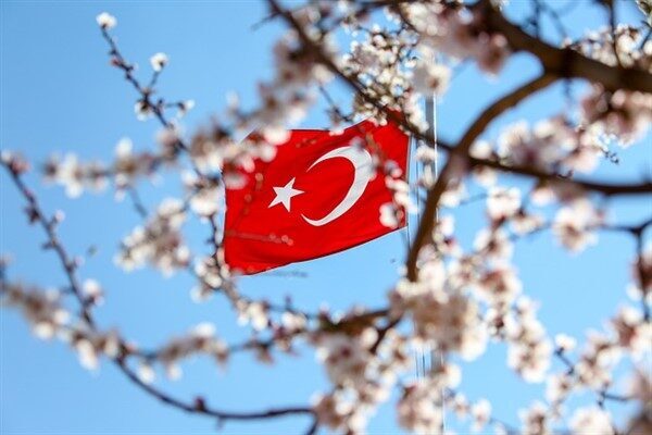 Vali ve belediye başkanlarından 29 Ekim Cumhuriyet Bayramı mesajı Ordu Valisi Muammer Erol, Gazi Mustafa Kemal Atatürk'ün önderliğinde Kurtuluş
