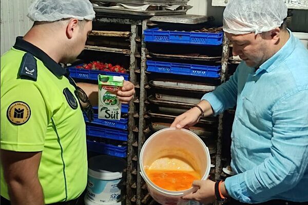 Yenimahalle Belediyesi Zabıta Müdürlüğü ekipleri, ilçe genelinde düzenli olarak gerçekleştirdiği