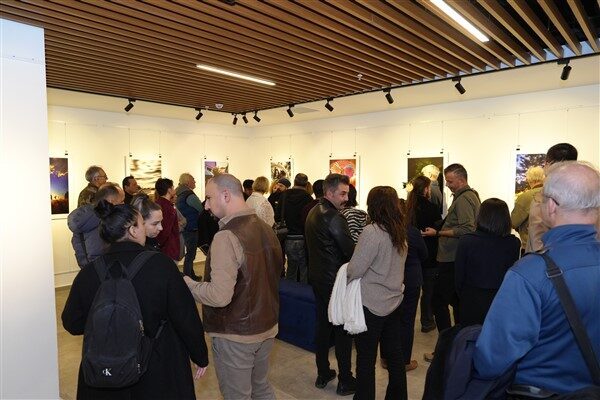 Fotoğraf sanatçısı Ufuk Akçay’ın imzasını taşıyan sergide, Eskişehir’in bisikletli yaşam