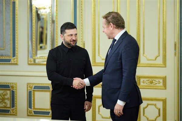 Zelenski, Hollanda Dışişleri Bakanı Weel ile bir araya geldi Ukrayna Devlet Başkanı Zelenski, Hollanda Dışişleri Bakanı Weel ile Kiev’de