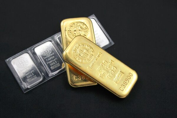 Altın fiyatları, ABD'nin ulusal borcunun artacağı beklentisi ve ekonomik verilerin