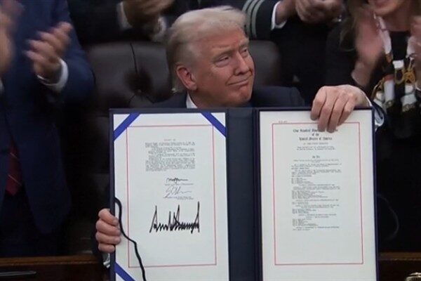 Pazartesi günü Senato, federal hükümetin finansmanının 30 Ocak'a kadar uzatılmasını