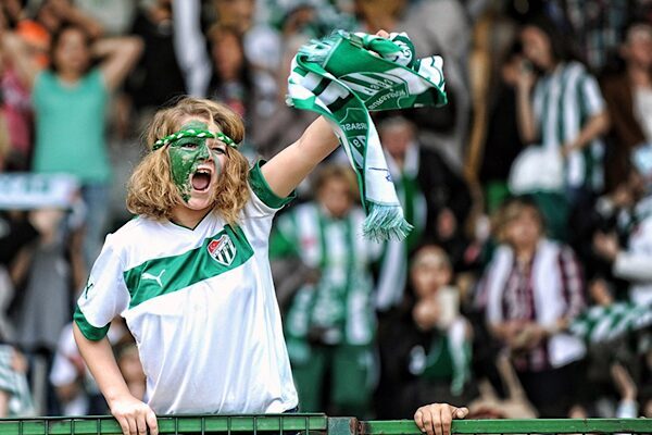 Bursa spor camiasında moral rüzgarı estiren açıklama, Bursa 1326 Spor