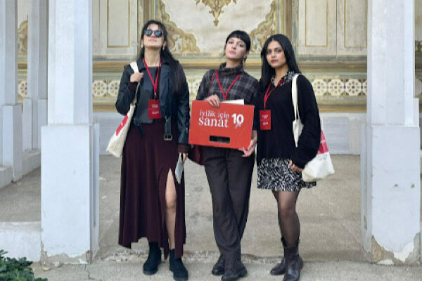 “Anadoludan İzlenimler” projesinin altıncı döneminde RTEÜ’den 3 öğrenci yer aldı İyilik İçin Sanat Derneği tarafından yürütülen, sanatın daha geniş kitlelere