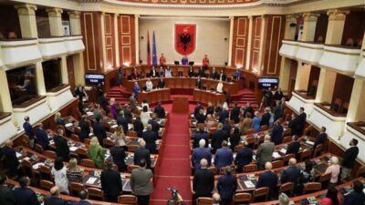 Kadın hakları grupları, yeni eşitlik yasasının kabulünü tarihi bir adım