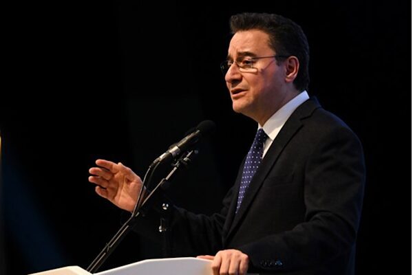 Babacan: F-16 ve F-35 sorunlarının kaynağı NATO müttefiklerimizdir DEVA Partisi Genel Başkanı Babacan, Amerika Birleşik Devletleri (ABD) ile