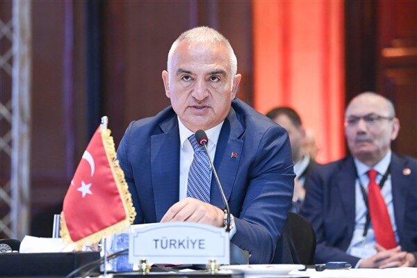 Bakan Ersoy: 2026 yılı bütçemizin hayırlı olmasını diliyorum Kültür ve Turizm Bakanı Ersoy, 2026 yılı için Kültür ve