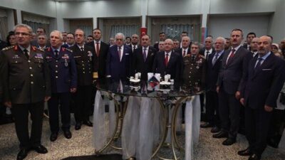 Bakanlıktan yapılan açıklamada Milli Savunma Bakanı Güler’in, Azerbaycan’ın “8 Kasım