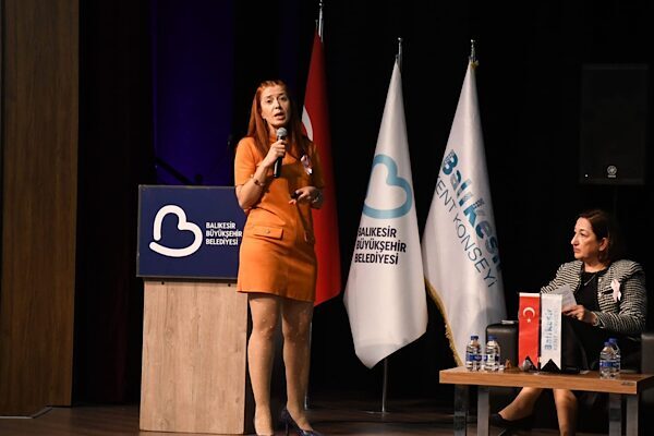 Balıkesir Büyükşehir Belediyesi öncülüğünde, Balıkesir Kent Konseyi ve Kadın Meclisi iş