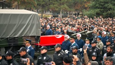 Büyükşehir Belediye Başkanı Memduh Büyükkılıç, Şehit Hava Pilot Binbaşı Nihat