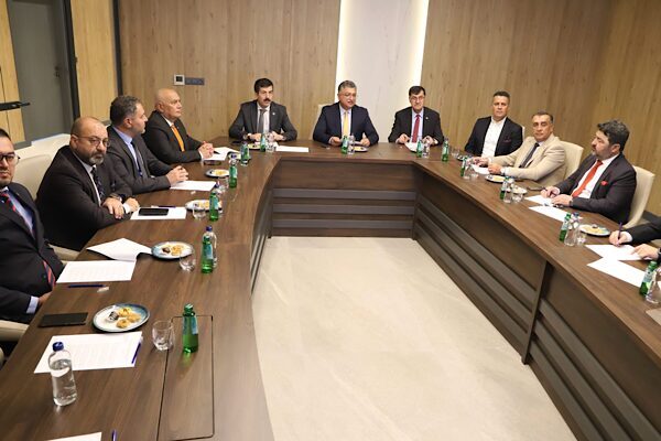  Kütahya Belediye Başkanı Eyüp Kahveci, Simav Ticaret ve Sanayi Odası ev