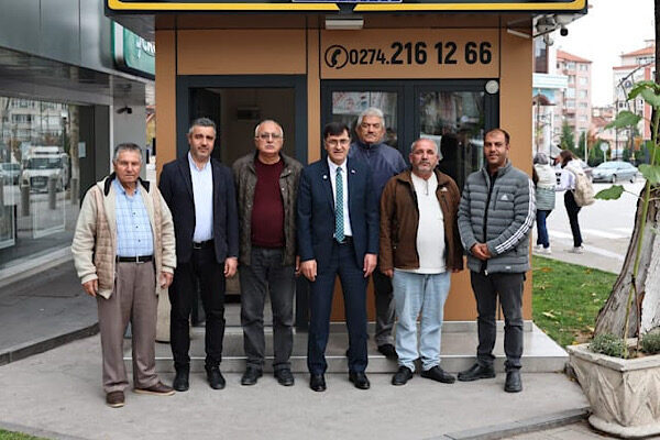 Kütahya Belediye Başkanı Eyüp Kahveci, Murat Taksi Durağı ve Birlik Taksi