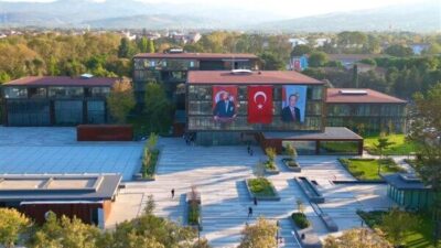 İnegöl Belediyesi’nin hayata geçirdiği “Afet Çantası” ve “İnfogöl” projeleri, Türkiye