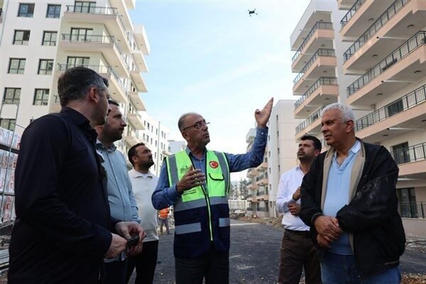 Başkan Yapar, incelemeleri sırasında yetkililerden bilgi alarak projelerin son durumu