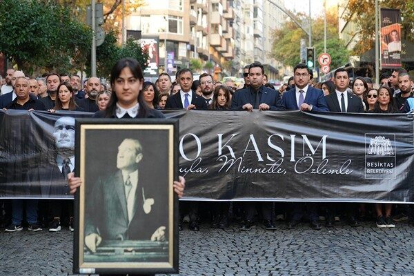 Beşiktaş Belediyesi Başkan Vekili Rasim Şişman, Dolmabahçe Sarayı’nda düzenlenen resmi