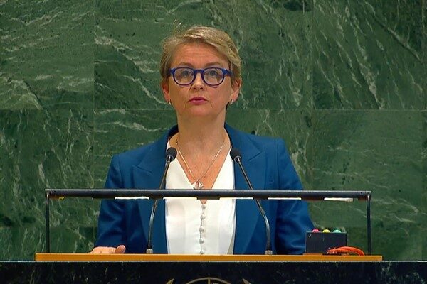 Birleşik Krallık Dışişleri Bakanı Yvette Cooper, etkinlik kapsamında Oakville’de düzenlenen