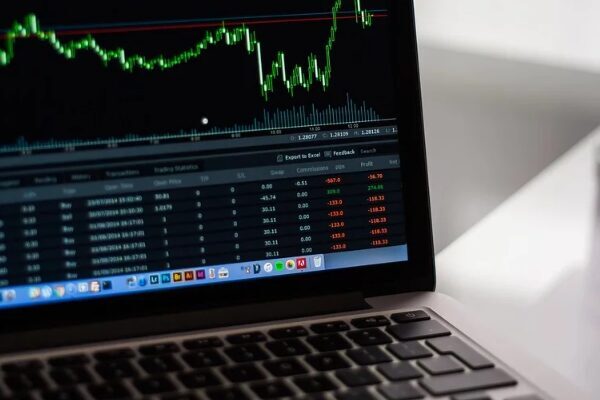 BMD Araştırma'nın değerlendirmesinde, 24-31 Ekim 2025 haftasında yurt dışı yerleşik yatırımcıların,