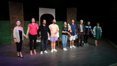 Peter Quilter’ın yazdığı, Nazlı Gözde Yolcu’nun Türkçeye çevirdiği, Ziba Türk