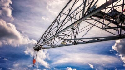 Kamuyu Aydınlatma Platformuna (KAP) yapılan açıklamada, ''Şirketimiz yurt dışında faaliyet