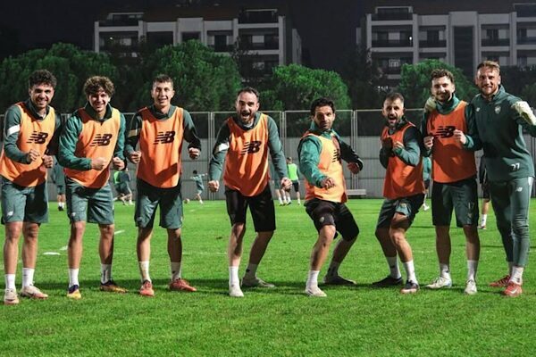 Nesine 2. Lig Kırmızı Grup’ta mücadele eden Bursaspor, teknik direktör Tahsin Tamyönetiminde