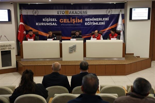 Eskişehir Ticaret Odası Meclis Salonu’nda gerçekleştirilen etkinliğe çok sayıda mimar