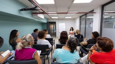 Atölye, ‘sınır koymakta güçlük çekme’ temasından yola çıkarak planlandı. Uygulamalı