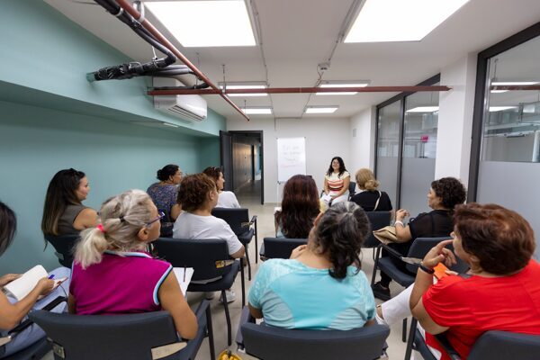 Büyükşehir’den “Sağlıklı Sınırlar Atölyesi” Atölye, ‘sınır koymakta güçlük çekme’ temasından yola çıkarak planlandı. Uygulamalı