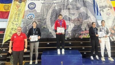 ÇBSK güreşçisi Meliha Kobal, Yunanistan'ın Trikala şehrinde düzenlenen Uluslararası Güreş