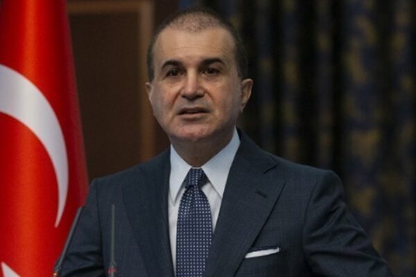 AK Parti Sözcüsü Ömer Çelik, Kocaeli Dilovası’nda bir parfüm deposunda meydana