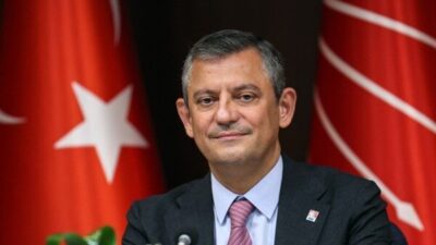 CHP Genel Başkanı Özel, kuruluşunun 42. yılı dolayısıyla gittiği KKTC’de,