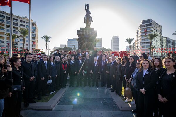 CHP İzmir İl Örgütü, Türkiye Cumhuriyeti’nin kurucusu Ulu Önder Gazi