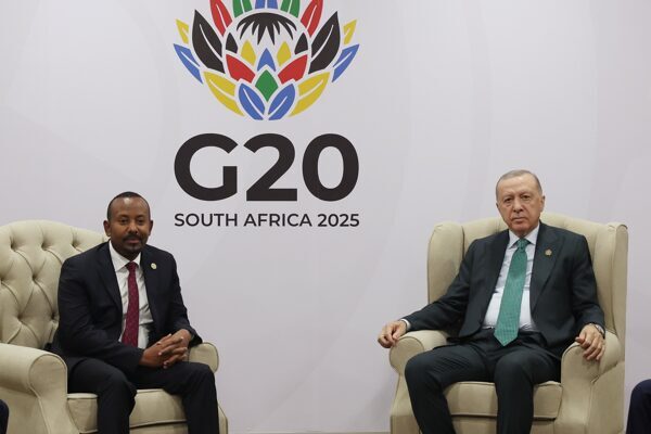 Cumhurbaşkanı Erdoğan, G20 Liderler Zirvesi için bulunduğu Güney Afrika Cumhuriyeti'nin