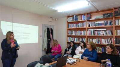 Söyleşiye konuşmacı olarak katılan MÜTAM Müdür Yardımcısı Doç. Dr. Berfin