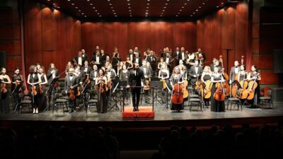 EBB Senfoni Orkestrası, şef Giovanni Pompeo yönetiminde ve trompet sanatçısı