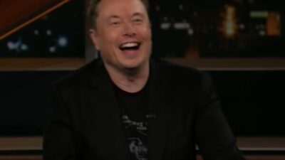 Tesla, şirketin yıllık hissedarlar toplantısında hisselerin yüzde 75'inden fazlasının maaş