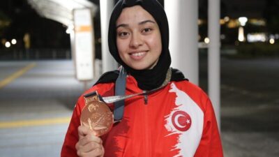 Konya Büyükşehir Belediyespor’un judocusu Esma Gökülü, Tokyo’daki 2025 İşitme Engelliler