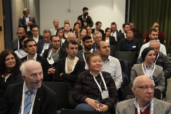 Zirve, Kartal Belediyesi, Deutsche Messe ve Makina Mühendisleri Odası İstanbul