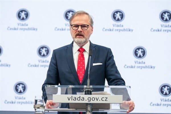 Çekya Başbakanı Petr Fiala, vatandaşlara güvenlerinden dolayı teşekkür ederek, hükümetteki