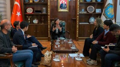 Diyarbakır’a çeşitli temaslarda bulunmak üzere gelen Fransa’nın Ankara Büyükelçisi Isabelle